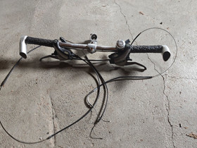 Shimano 3x8 vaihtajat, tanko ja säädettävä stemmi, Pyörätarvikkeet ja kypärät, Polkupyörät ja pyöräily, Joensuu, Tori.fi Shimano 3x8 vaihtajat, tanko ja säädettävä stemmi, Pyörätarvikkeet ja kypärät, Polkupyörät ja pyöräily, Joensuu, Tori.fi