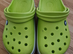 Lasten Crocs J3 (34-35), Lastenvaatteet ja kengät, Mustasaari, Tori.fi Lasten Crocs J3 (34-35), Lastenvaatteet ja kengät, Mustasaari, Tori.fi