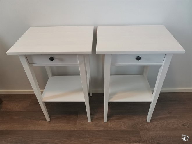 VARATTU IKEA Hemnes yöpöydät 2kpl, ...