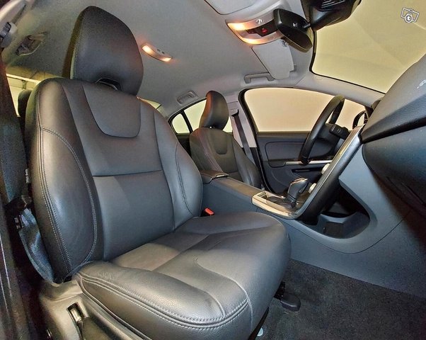 Volvo S60 4