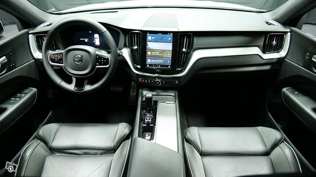 VOLVO XC60 10