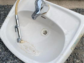 Ido:n allas ja oraksen hana bidee suihkulla., Kylpyhuoneet, WC:t ja saunat, Rakennustarvikkeet ja työkalut, Pori, Tori.fi Ido:n allas ja oraksen hana bidee suihkulla., Kylpyhuoneet, WC:t ja saunat, Rakennustarvikkeet ja työkalut, Pori, Tori.fi