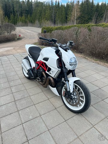 Ducati Diavel, kuva 1