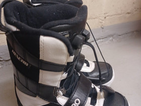 Nitro lumilautailu kengät 34, Laskettelu ja lautailu, Urheilu ja ulkoilu, Helsinki, Tori.fi Nitro lumilautailu kengät 34, Laskettelu ja lautailu, Urheilu ja ulkoilu, Helsinki, Tori.fi