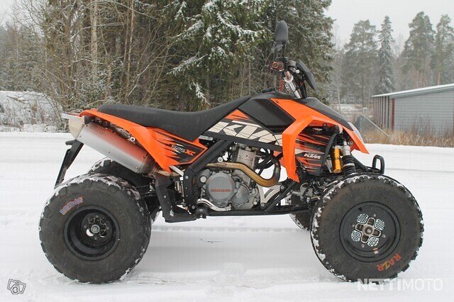 Valkokilpinen ktm xc 525, kuva 1