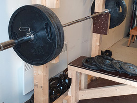 20kg painonnostotanko ja levypainoja 105kg, Kuntoilu ja fitness, Urheilu ja ulkoilu, Seinäjoki, Tori.fi 20kg painonnostotanko ja levypainoja 105kg, Kuntoilu ja fitness, Urheilu ja ulkoilu, Seinäjoki, Tori.fi