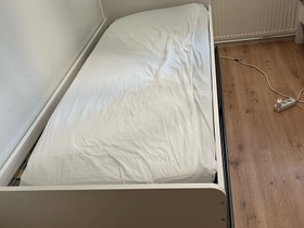 Släkt sänky 90x200, Sängyt ja makuuhuone, Sisustus ja huonekalut, Turku, Tori.fi Släkt sänky 90x200, Sängyt ja makuuhuone, Sisustus ja huonekalut, Turku, Tori.fi