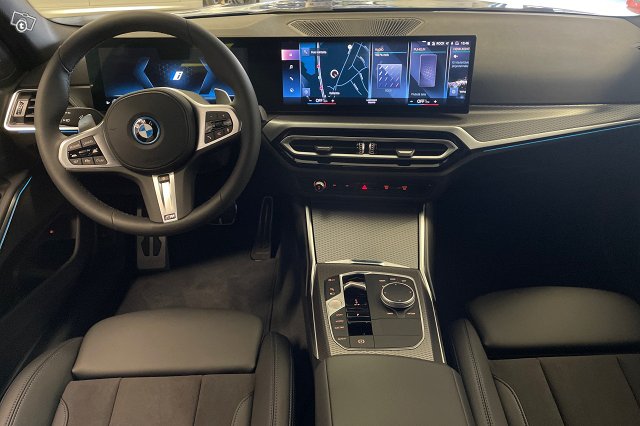 BMW 330 8