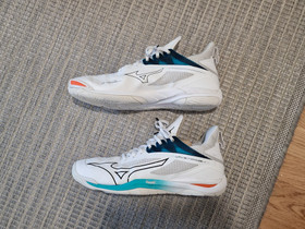 Mizuno sisäpelikengät, 44,5, Muu urheilu ja ulkoilu, Urheilu ja ulkoilu, Joensuu, Tori.fi Mizuno sisäpelikengät, 44,5, Muu urheilu ja ulkoilu, Urheilu ja ulkoilu, Joensuu, Tori.fi