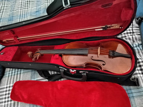 Viulu 4/4, Kitarat, bassot ja vahvistimet, Musiikki ja soittimet, Helsinki, Tori.fi Viulu 4/4, Kitarat, bassot ja vahvistimet, Musiikki ja soittimet, Helsinki, Tori.fi