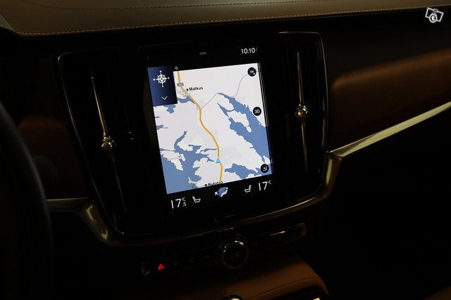 Volvo S90 16