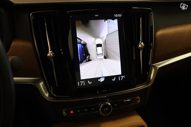 Volvo S90 17