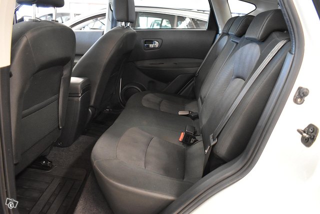 Nissan Qashqai 12