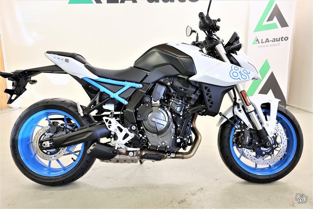 SUZUKI GSX 2