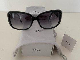 Dior Mini 2 aurinkolasit, mustat ja uudenveroiset, Muut asusteet, Asusteet ja kellot, Rovaniemi, Tori.fi Dior Mini 2 aurinkolasit, mustat ja uudenveroiset, Muut asusteet, Asusteet ja kellot, Rovaniemi, Tori.fi