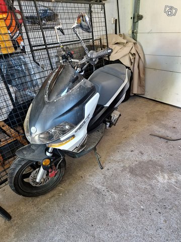 Benelli 49x, kuva 1