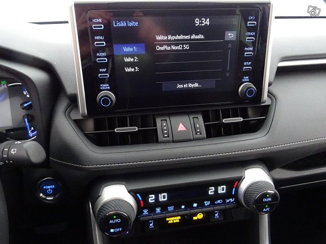 Toyota RAV4 18