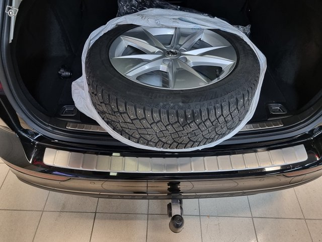 Volvo V60 Cross Country 17