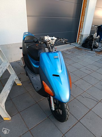 Skootteri myyntiin., kuva 1