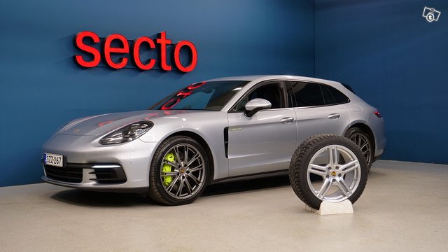 Porsche PANAMERA 23