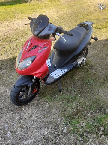 Keeway 49 skootteri, kuva 1
