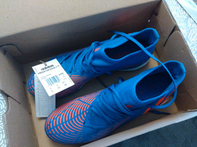 Adidas Predator Edge.3 TF SR jalkapallokengät, Jalkapallo, Urheilu ja ulkoilu, Vantaa, Tori.fi Adidas Predator Edge.3 TF SR jalkapallokengät, Jalkapallo, Urheilu ja ulkoilu, Vantaa, Tori.fi