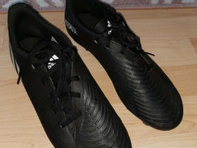 Adidas nappikset, Jalkapallo, Urheilu ja ulkoilu, Kangasala, Tori.fi Adidas nappikset, Jalkapallo, Urheilu ja ulkoilu, Kangasala, Tori.fi