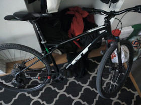 Giant aggressor 27.5", Maastopyörät, Polkupyörät ja pyöräily, Vantaa, Tori.fi Giant aggressor 27.5", Maastopyörät, Polkupyörät ja pyöräily, Vantaa, Tori.fi