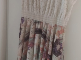 Liberty Love xl kesämekko, Vaatteet ja kengät, Loppi, Tori.fi Liberty Love xl kesämekko, Vaatteet ja kengät, Loppi, Tori.fi
