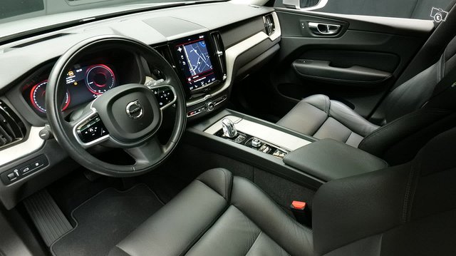 Volvo XC60 11