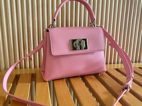 Furla mini top handle, Laukut ja hatut, Asusteet ja kellot, Tampere, Tori.fi Furla mini top handle, Laukut ja hatut, Asusteet ja kellot, Tampere, Tori.fi