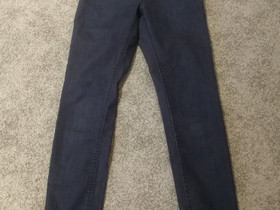 Benetton farkut 150 cm, Lastenvaatteet ja kengät, Turku, Tori.fi Benetton farkut 150 cm, Lastenvaatteet ja kengät, Turku, Tori.fi