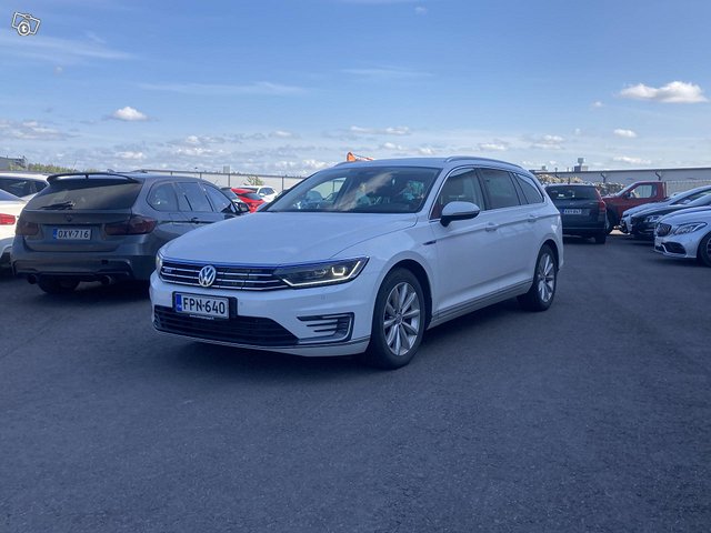 Volkswagen Passat, kuva 1