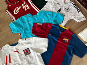 Lebron James, Nedved, Puyol ym pelipaita, Pallopelit, Urheilu ja ulkoilu, Forssa, Tori.fi Lebron James, Nedved, Puyol ym pelipaita, Pallopelit, Urheilu ja ulkoilu, Forssa, Tori.fi