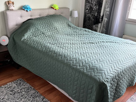 Päiväpeite 160cm sängylle, Sängyt ja makuuhuone, Sisustus ja huonekalut, Lappeenranta, Tori.fi Päiväpeite 160cm sängylle, Sängyt ja makuuhuone, Sisustus ja huonekalut, Lappeenranta, Tori.fi