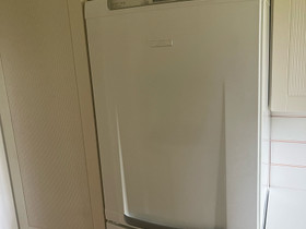 Electrolux jääkaappipakastin, Jääkaapit ja pakastimet, Kodinkoneet, Helsinki, Tori.fi Electrolux jääkaappipakastin, Jääkaapit ja pakastimet, Kodinkoneet, Helsinki, Tori.fi