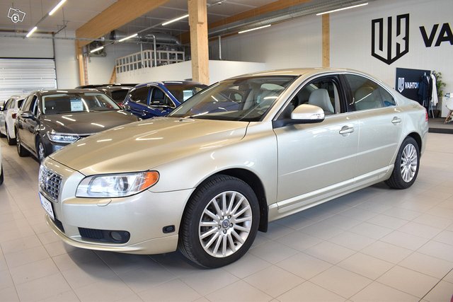 Volvo S80