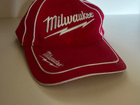 Milwaukee lippis, Laukut ja hatut, Asusteet ja kellot, Kouvola, Tori.fi Milwaukee lippis, Laukut ja hatut, Asusteet ja kellot, Kouvola, Tori.fi