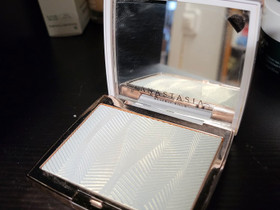 Uusi Anastasia Beverly Hills highlighter, Kauneudenhoito ja kosmetiikka, Terveys ja hyvinvointi, Lappeenranta, Tori.fi Uusi Anastasia Beverly Hills highlighter, Kauneudenhoito ja kosmetiikka, Terveys ja hyvinvointi, Lappeenranta, Tori.fi
