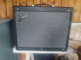Fender Mustang GTX100, Kitarat, bassot ja vahvistimet, Musiikki ja soittimet, Keuruu, Tori.fi Fender Mustang GTX100, Kitarat, bassot ja vahvistimet, Musiikki ja soittimet, Keuruu, Tori.fi