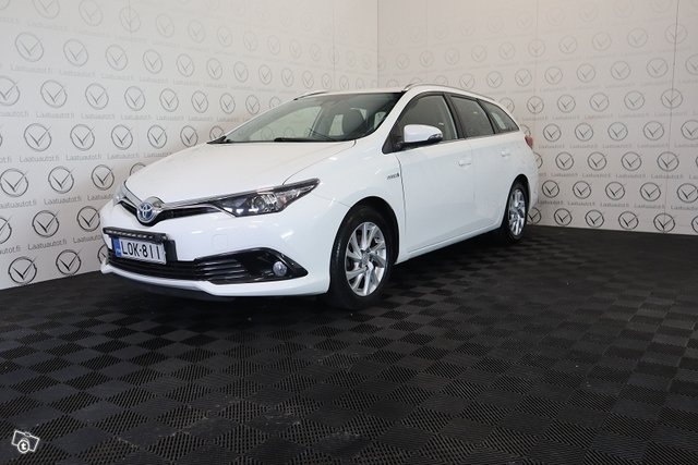 Toyota Auris, kuva 1