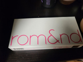 K-beauty Rom&nd Berry Fuchsia luomiväripaletti, Kauneudenhoito ja kosmetiikka, Terveys ja hyvinvointi, Lappeenranta, Tori.fi K-beauty Rom&nd Berry Fuchsia luomiväripaletti, Kauneudenhoito ja kosmetiikka, Terveys ja hyvinvointi, Lappeenranta, Tori.fi