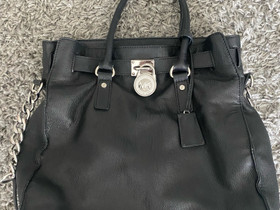 Michael Kors Hamilton, Laukut ja hatut, Asusteet ja kellot, Kouvola, Tori.fi Michael Kors Hamilton, Laukut ja hatut, Asusteet ja kellot, Kouvola, Tori.fi