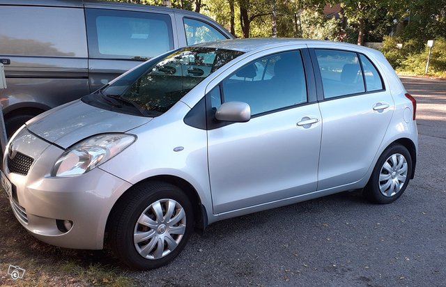 Toyota Yaris, kuva 1
