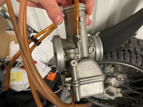Mikunin 38mm kaasutin, Moottoripyörän varaosat ja tarvikkeet, Mototarvikkeet ja varaosat, Kuopio, Tori.fi Mikunin 38mm kaasutin, Moottoripyörän varaosat ja tarvikkeet, Mototarvikkeet ja varaosat, Kuopio, Tori.fi