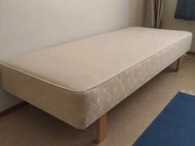 Runkopatjasänky 80x200, Sängyt ja makuuhuone, Sisustus ja huonekalut, Mustasaari, Tori.fi Runkopatjasänky 80x200, Sängyt ja makuuhuone, Sisustus ja huonekalut, Mustasaari, Tori.fi