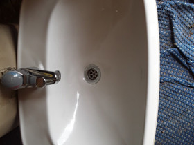 Allas Gustavsberg, Kylpyhuoneet, WC:t ja saunat, Rakennustarvikkeet ja työkalut, Kotka, Tori.fi Allas Gustavsberg, Kylpyhuoneet, WC:t ja saunat, Rakennustarvikkeet ja työkalut, Kotka, Tori.fi