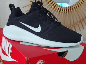 Nike Kaishi, Vaatteet ja kengät, Kokkola, Tori.fi Nike Kaishi, Vaatteet ja kengät, Kokkola, Tori.fi