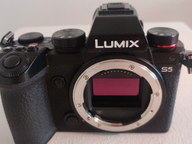 Panasonic S5 peilitönkamera, Objektiivit, Kamerat ja valokuvaus, Nurmijärvi, Tori.fi Panasonic S5 peilitönkamera, Objektiivit, Kamerat ja valokuvaus, Nurmijärvi, Tori.fi