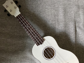 Ukulele valkoinen kotelossa, Kitarat, bassot ja vahvistimet, Musiikki ja soittimet, Vantaa, Tori.fi Ukulele valkoinen kotelossa, Kitarat, bassot ja vahvistimet, Musiikki ja soittimet, Vantaa, Tori.fi